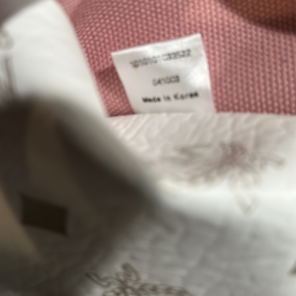 MCM EUC PRINCESS LION TOTE like New - Picture 13 of 15